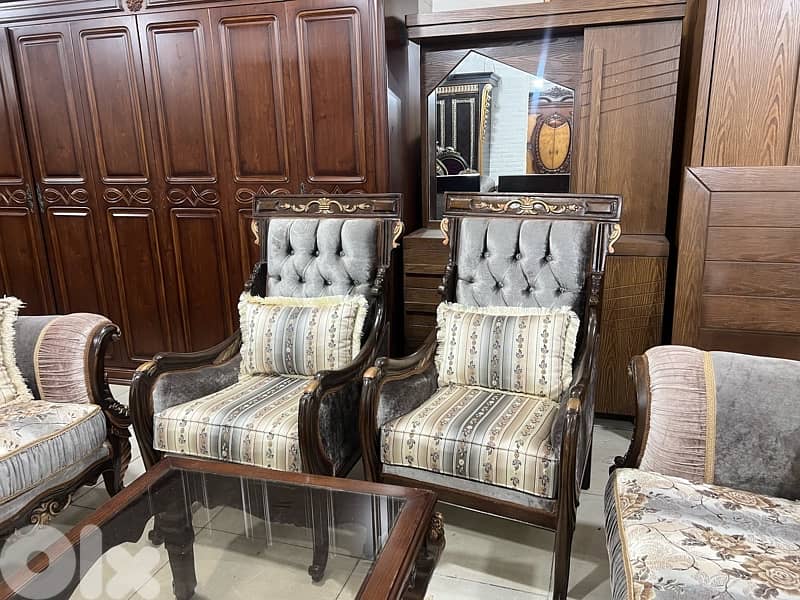 صالون ملكي  6 قطع مع طاولي مصري جديد 4