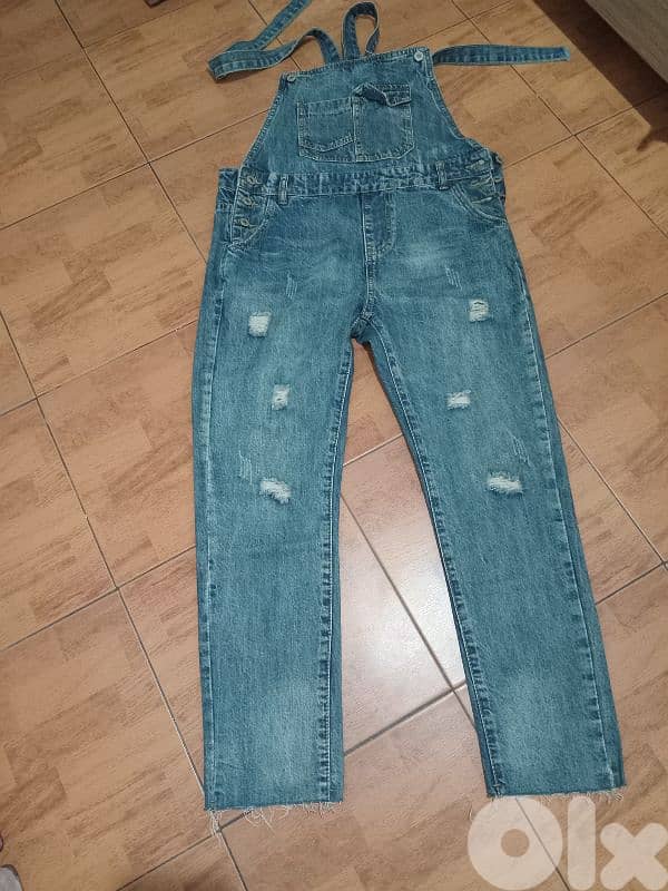 ملابس جديدة يوجد 100قطعة بارخص الاسعار 6