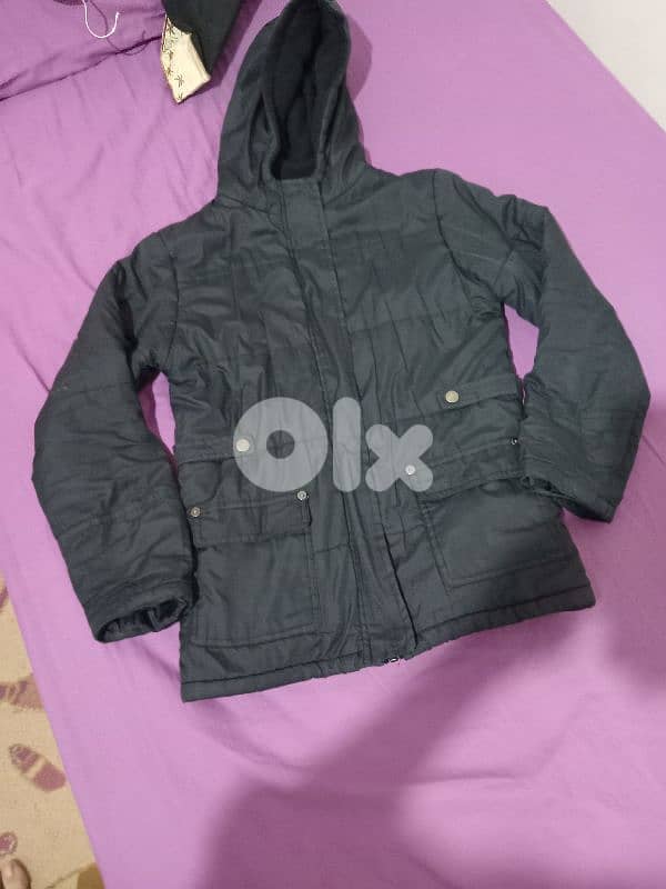 ملابس مشكلي كلو جديدة يوجد 100قطعة 8