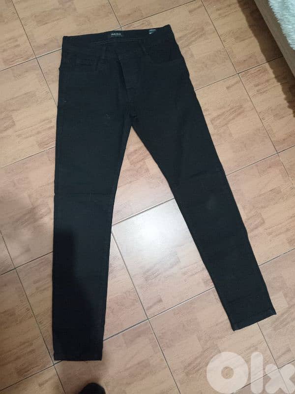 ملابس مشكلي كلو جديدة يوجد 100قطعة 16