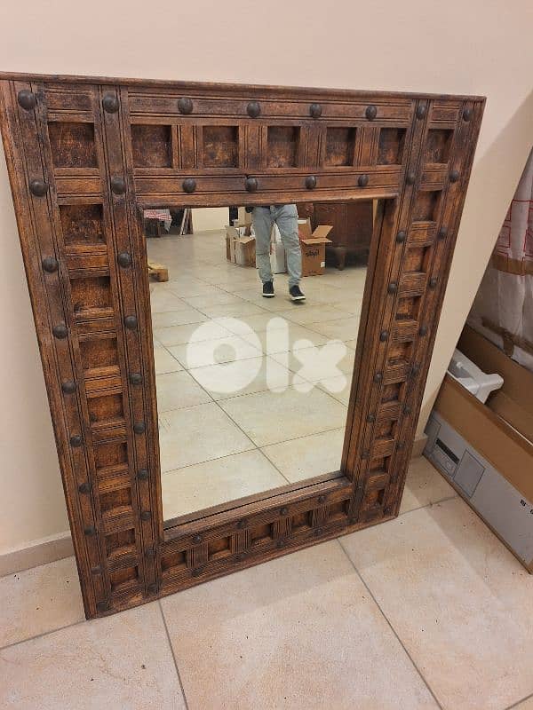 مراية خشب قطران انتيك قديم مميزة جدا  mirror 0