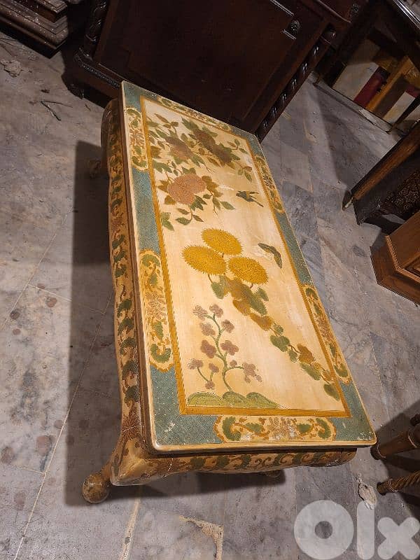 طاولة صالون وسط خشب جوز شغل فني رائع جدا رسم يدوي انتيك 3