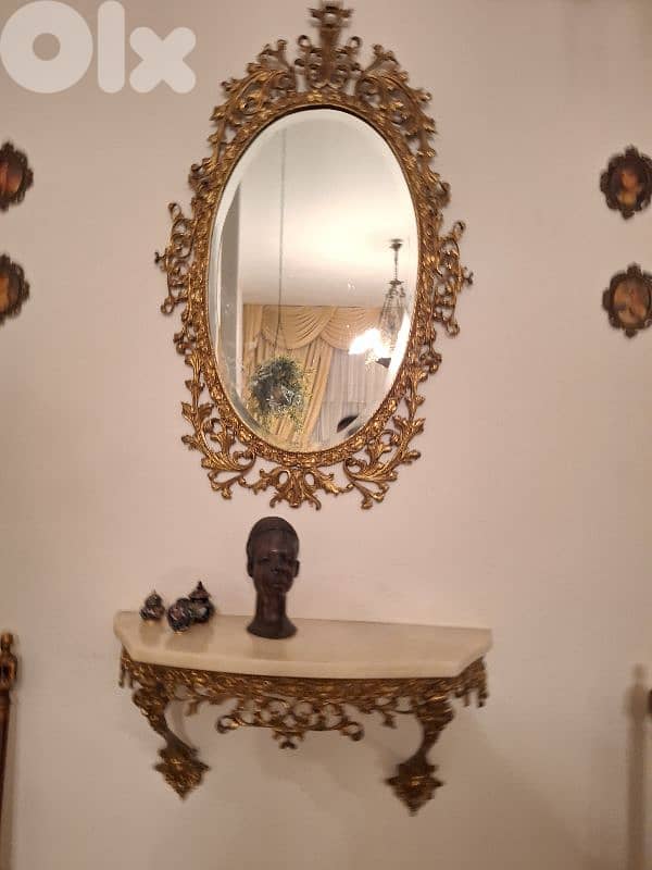 كونسول مع مراية وجه رخام نحاس اسباني انتيك ناعم جدا 1