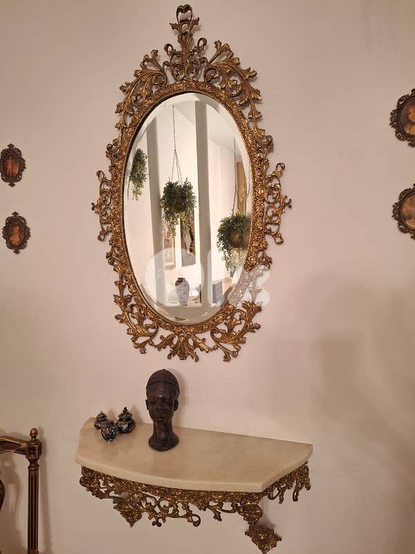 كونسول مع مراية وجه رخام نحاس اسباني انتيك ناعم جدا 2