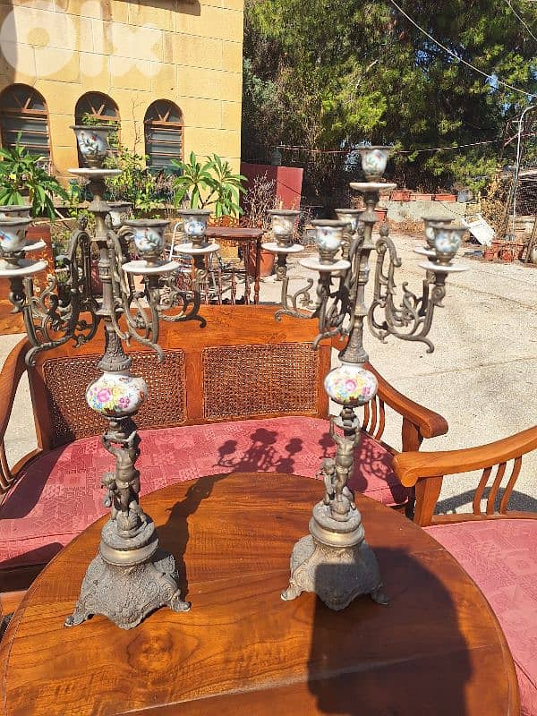 شمعدان عدد٢ برونز مع بورسولان سافر فرنسي ناعم جدا 0