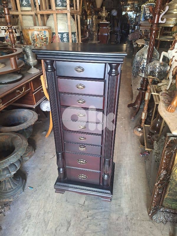 باهو انتيك للتحف والمجوهرات الثمينة انتيك قديم خشب ورد رائعة ومميزة 5