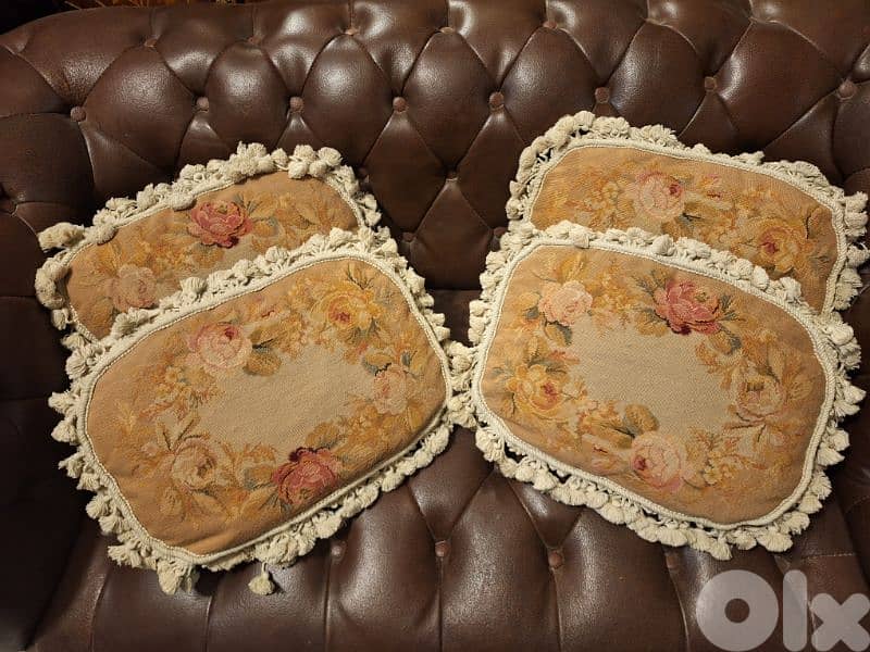 تكاية عدد٤ اوبيسون فرنسي حياكة يد مميز جدا 0