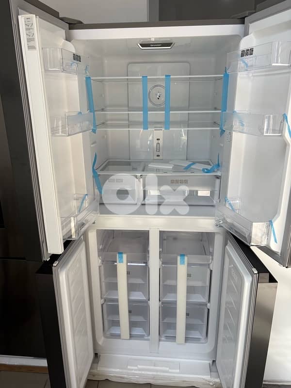 BLACK OFFER: Refrigerator Sharp 4Doors براد شارب ٤ أبواب ستانلس 1