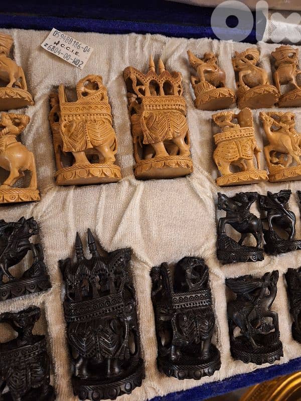 Chess set Sandal wood and ebony wood handmade Indian mythology Statue 1