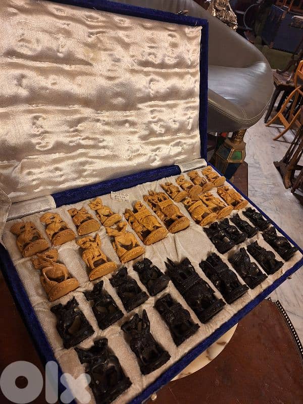 Chess set Sandal wood and ebony wood handmade Indian mythology Statue 5