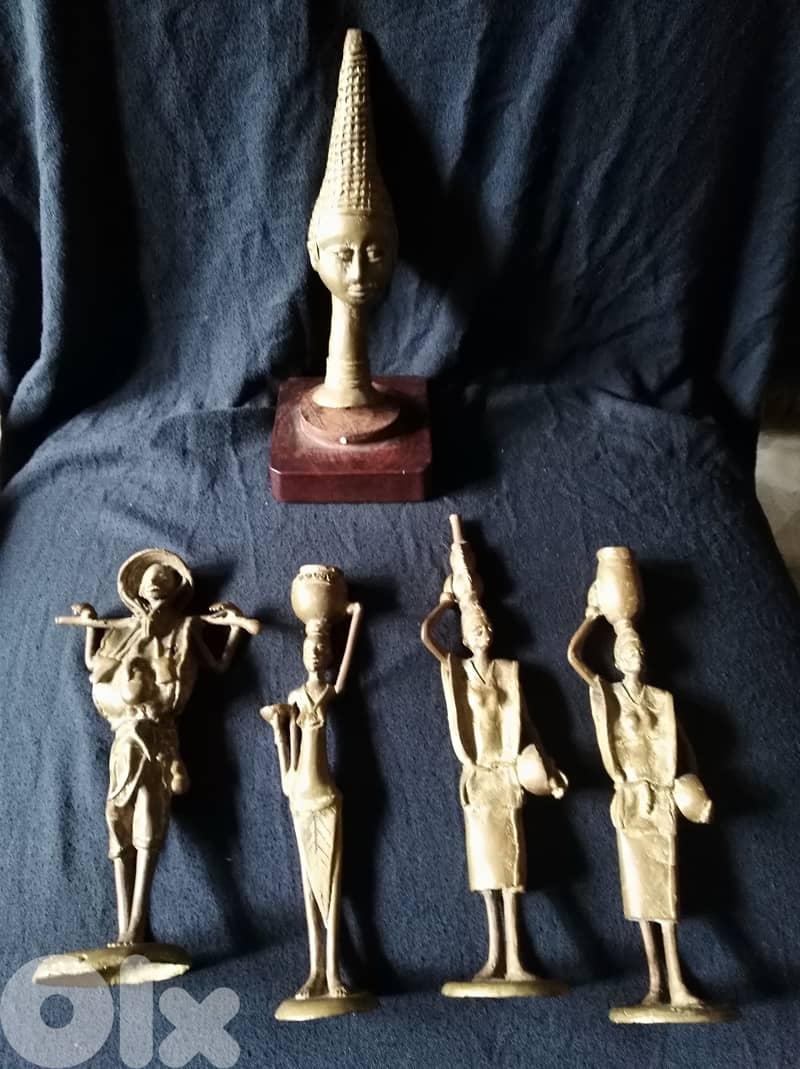 5 Statiue ancien lourd en cuivre / 5 Heavy Old Statue in Copper 1