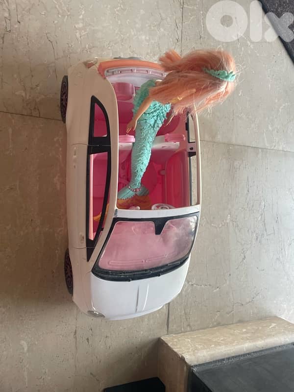 BARBIE CAR 0