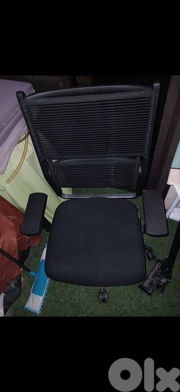 Sync-one chair