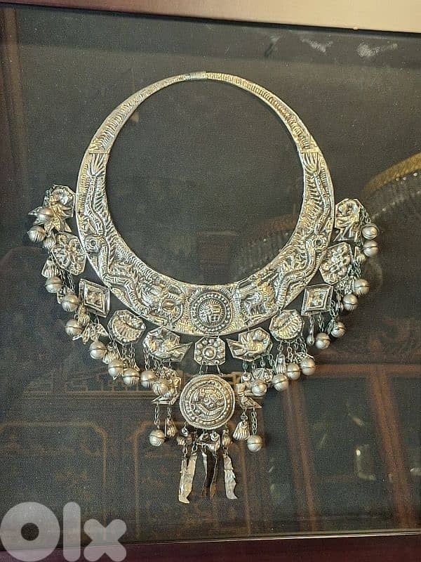 tribal necklace wall decoration 4