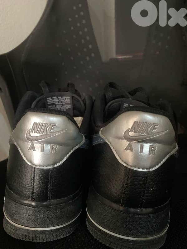 Nike Air Force 1 '07 Low Black Blue Lightning 3