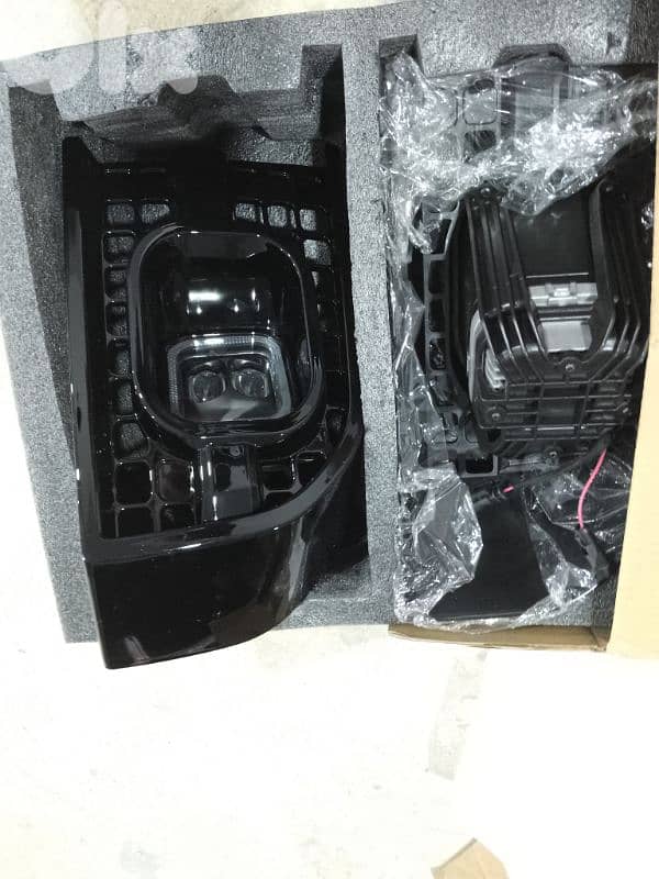 Defender  قطع لاند روفر 7