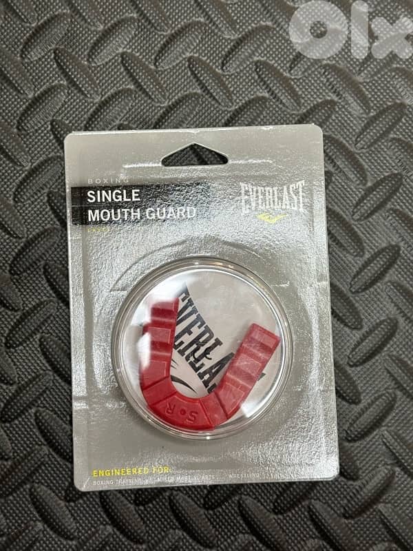 Everlast single mouth guard 1