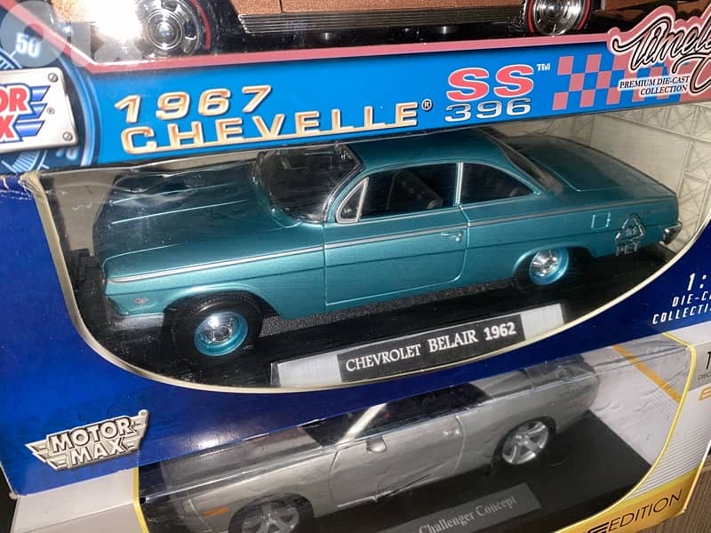 diecast muscle cars series scale 1/18 ford corvette many other 7