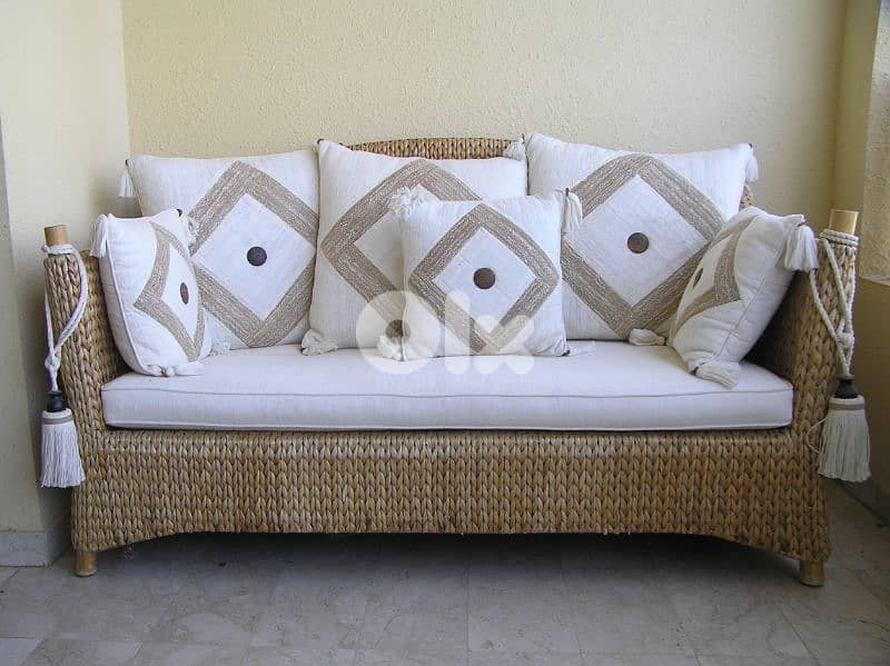 Baldaquin sofa 2