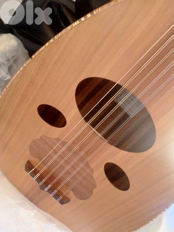 عود زرياب0 جديد مع حقيبة وريش بسعر110$ بدل 175 أفضل سعر بالسوق 12