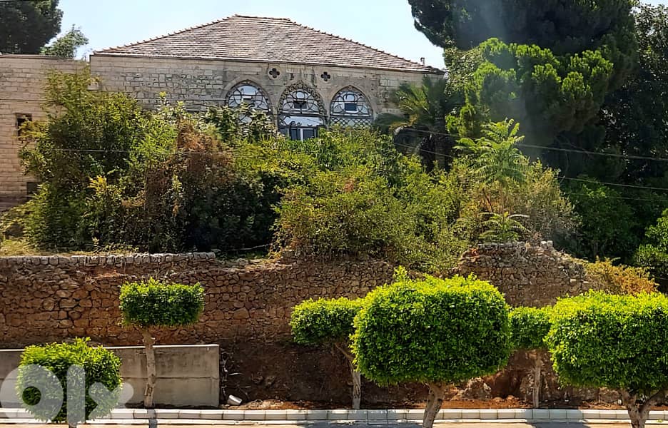 Traditional Lebanese house for sale / 150 YEARS OLD IN GOOD  CONDITION 0
