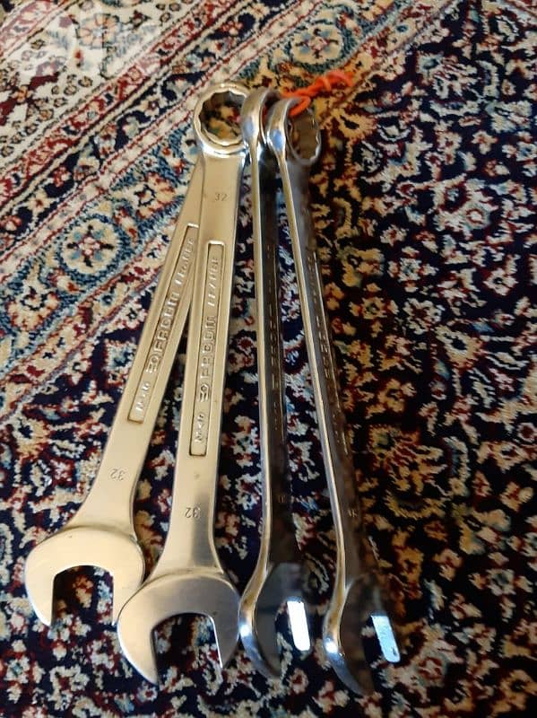 Facom & SnapOn للبيع عدة كاراج ميكانيك أصلية 5