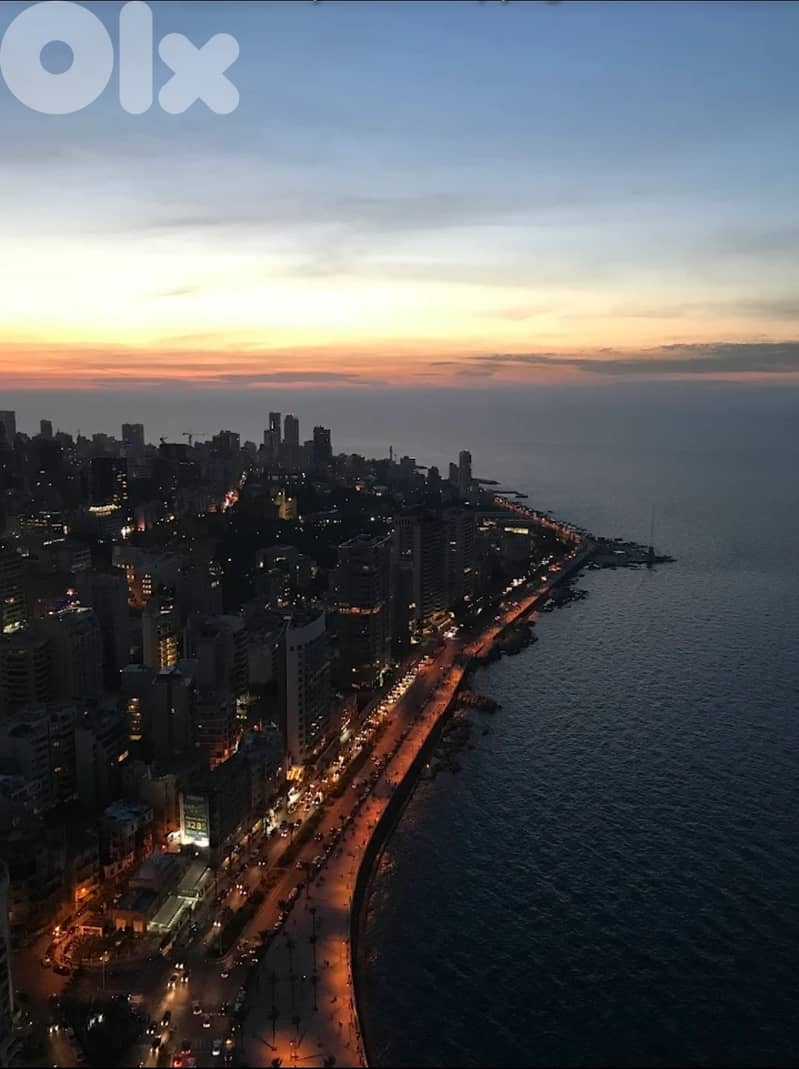 Apartment for sale in Ain Mreisseh/ Amazing view 0