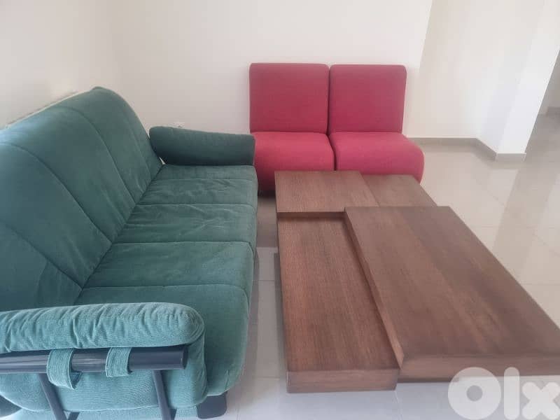 living room with tv 500 $ 1