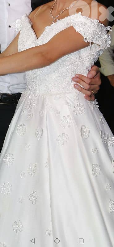 Wedding dress