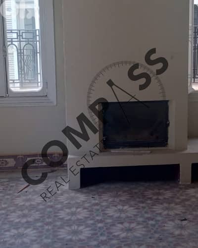 For Rent | شقة بأسقف عالية – Gemayzeh