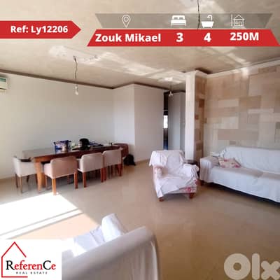 Prime location apartment in Zouk Mikael شقة في موقع رئيسي زوق ميكايل