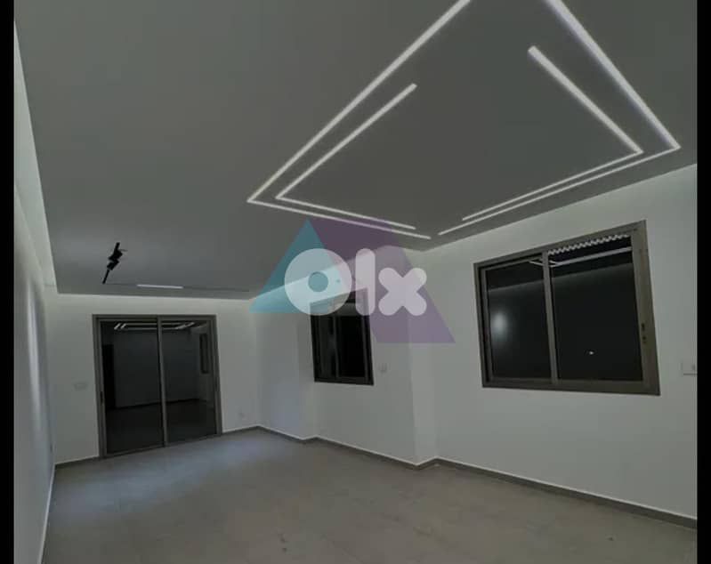 3bedrooms apartment+open view 4sale in Zekrit - شقة للبيع في زكريت 0