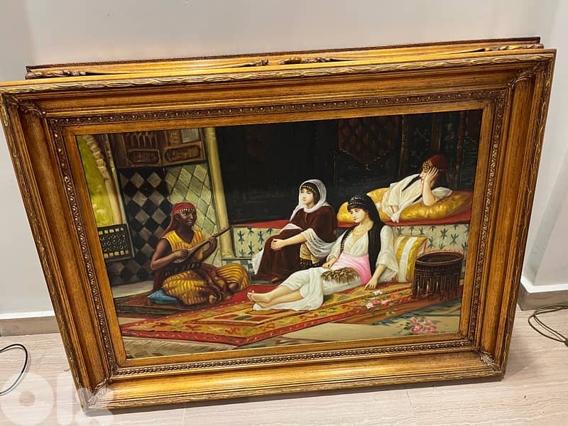 لوحة بإطار خشبي مزخرف (كادر أنتيك). 0