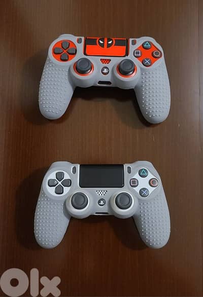 2 Ps4 Original Controllers like new !!!