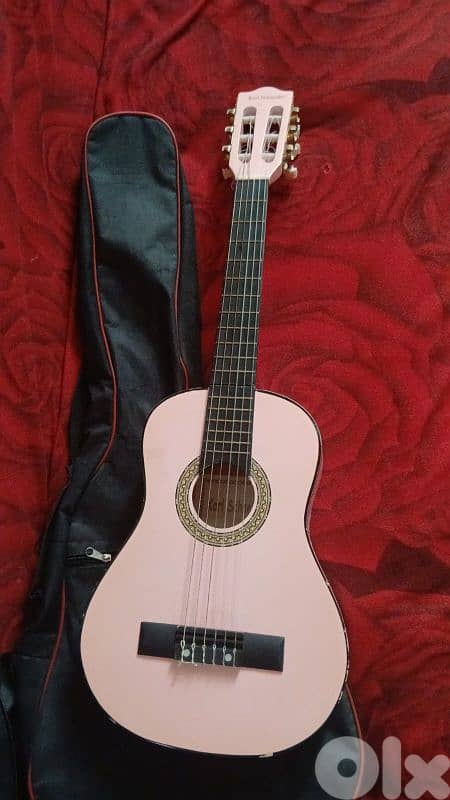 غيتار اوروبي اصلي مع بيتو 0