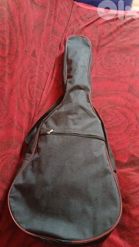 غيتار اوروبي اصلي مع بيتو 3