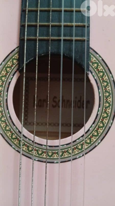 غيتار اوروبي اصلي مع بيتو 4