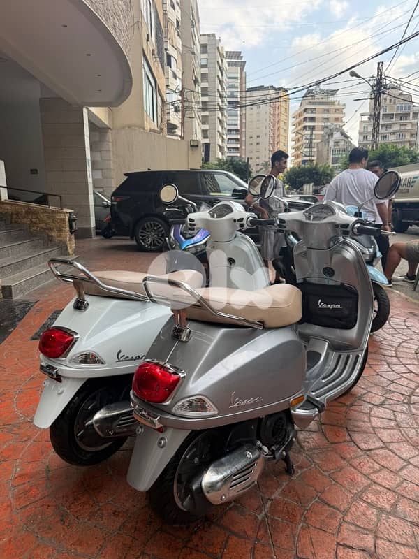 vespa vxl 150 cc. 1000$ 2