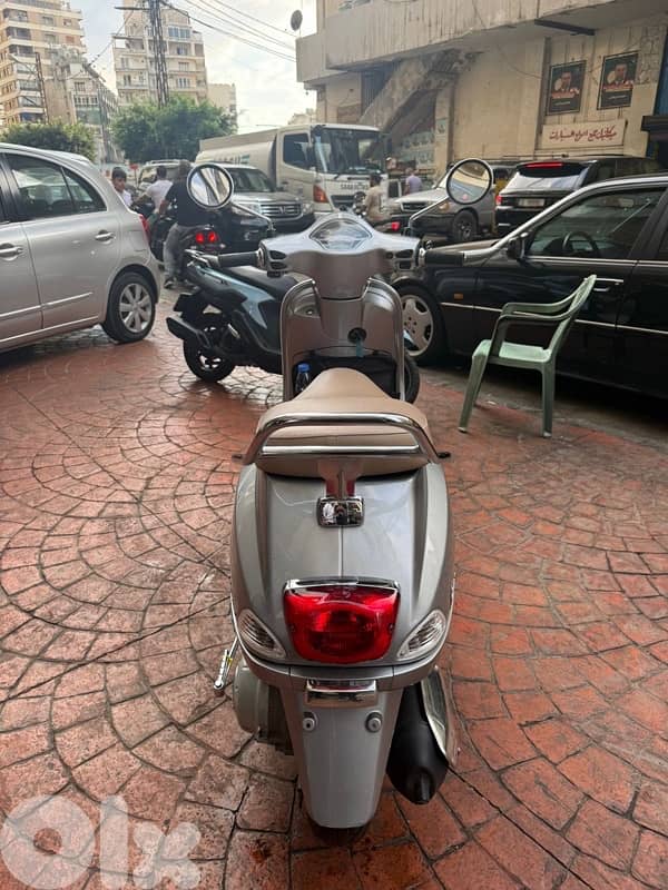 vespa vxl 150 cc. 1000$ 6