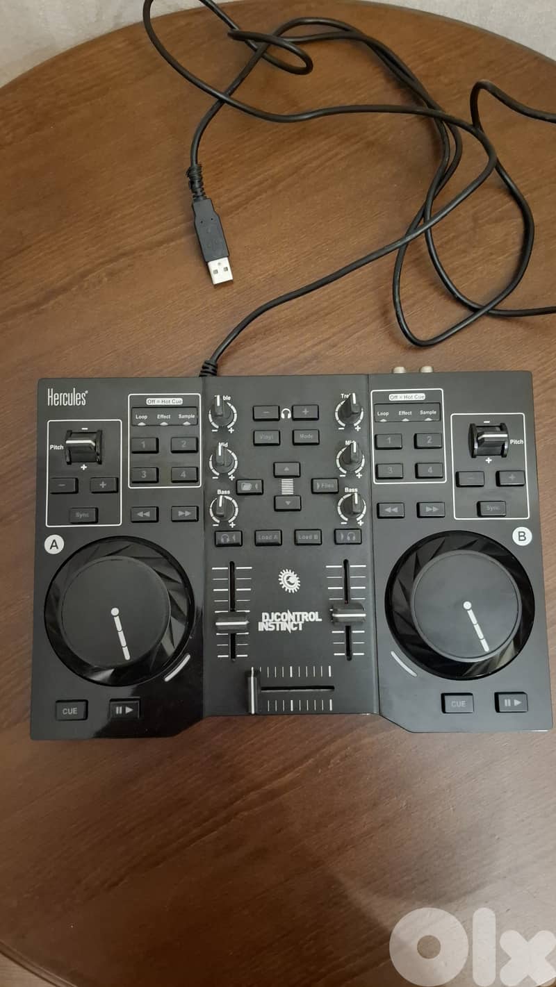 Hercules DJ Control Instinct 0