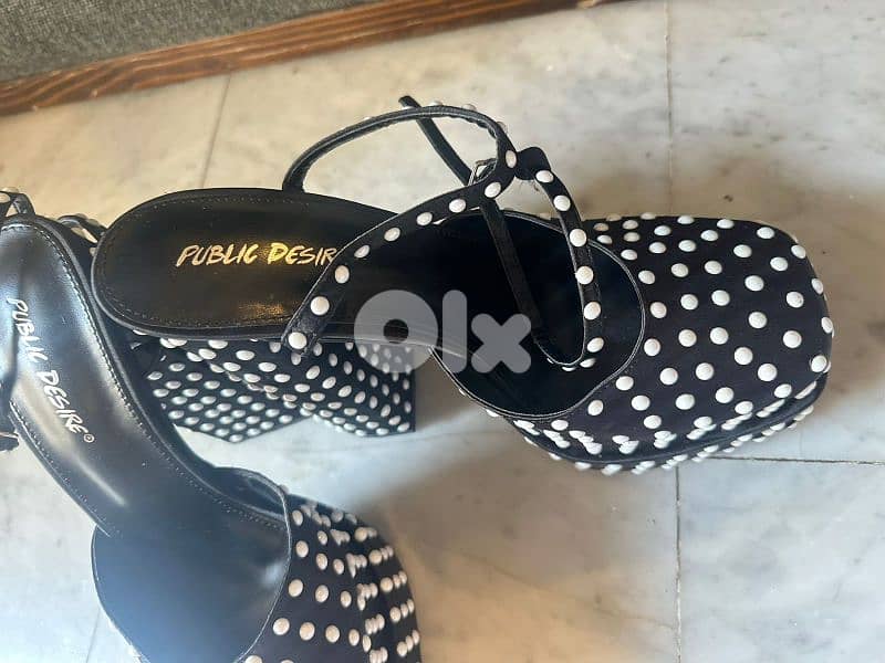 Heels, Public Desire Platform 1