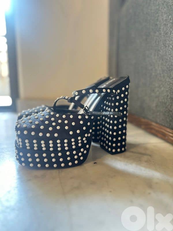 Heels, Public Desire Platform 2