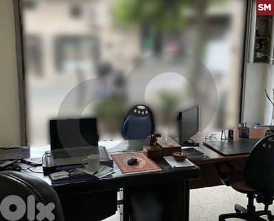 للبيع محل تجاري مع مكتب – حلبا (قرب السرايا) REF#SM126384