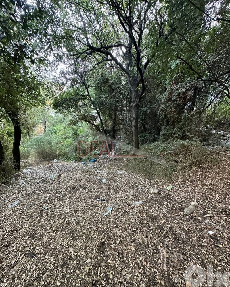 Land for sale in Batloun Chouf عقار للبيع في بتلون الشوف 1