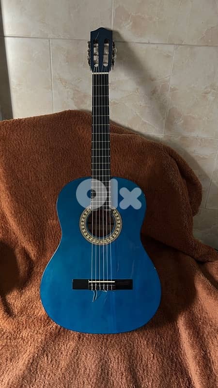 Classic guitar 4/4  great for beginners 1