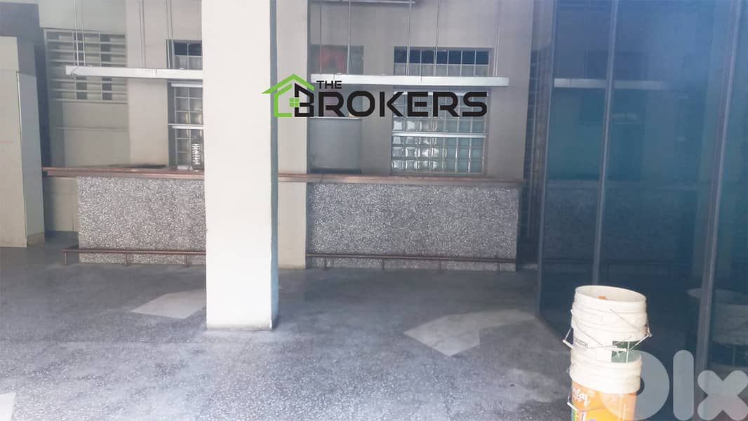 Shop for rent in Mar Mkhayel محل للايجار في مار مخايل 0