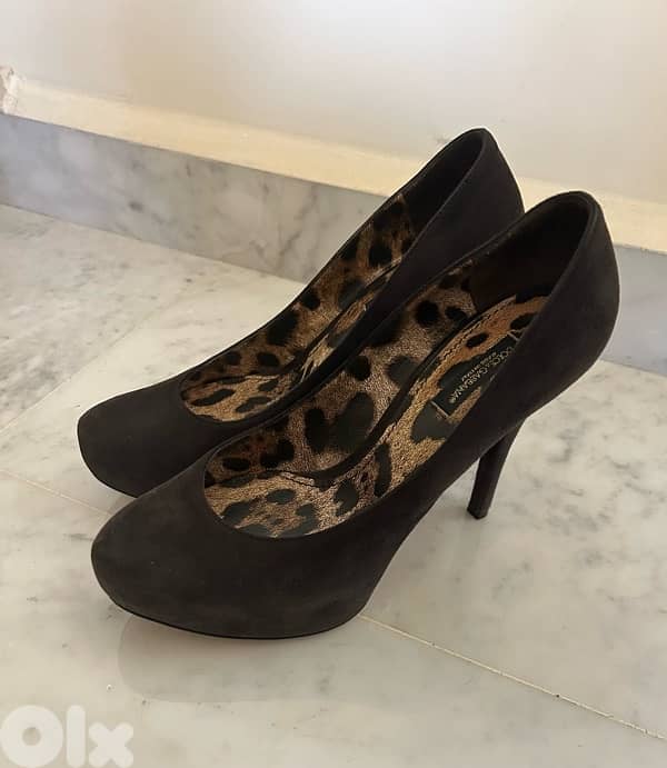 Dolce and Gabbana pumps 1