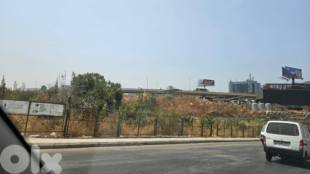 Land for sale in Furn el chebbak أرض للبيع في فرن الشباك 4