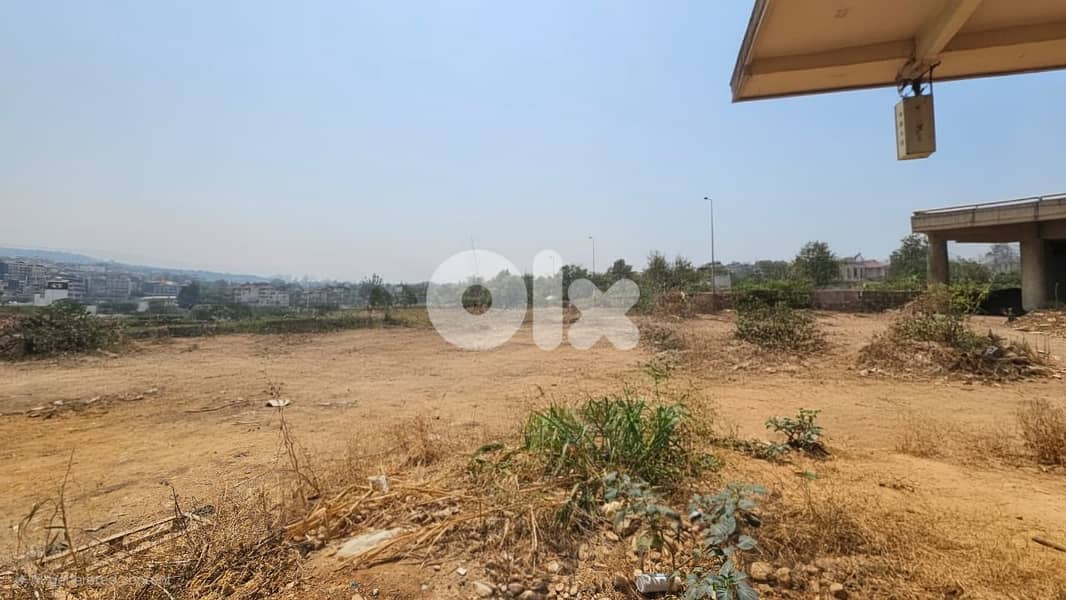 Land for sale in Furn el chebbak أرض للبيع في فرن الشباك 6