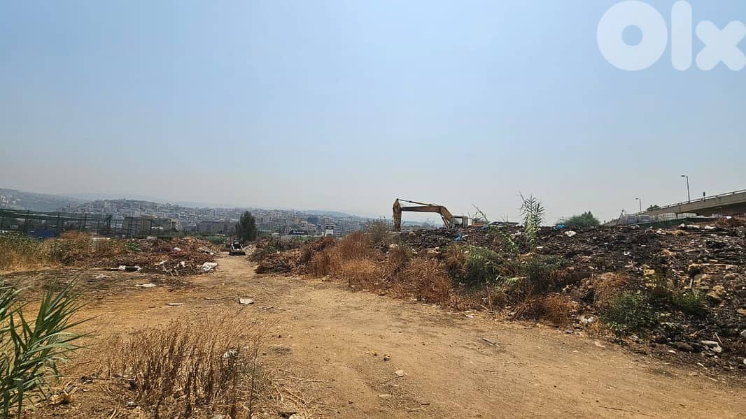 Land for sale in Furn el chebbak أرض للبيع في فرن الشباك 8